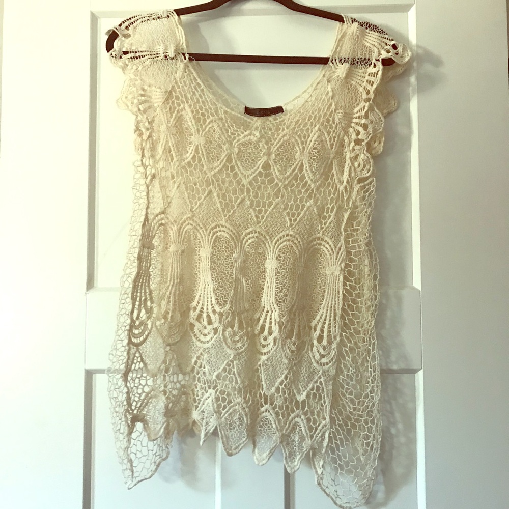 Off-white laced blouse